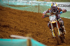 亚博体育官方-多线战局，广厦远射练兵，鹈鹕应变，Scout困局待破