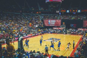 亚博登录入口-体坛多线激战，尼斯欧联变阵、广厦更衣室发声、NBA季后赛一触即发